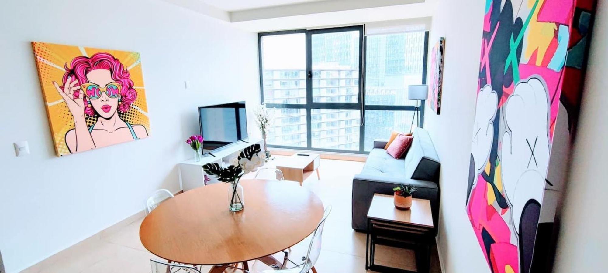 Apartment Stylish High-rise Ks Bed, Pool! *