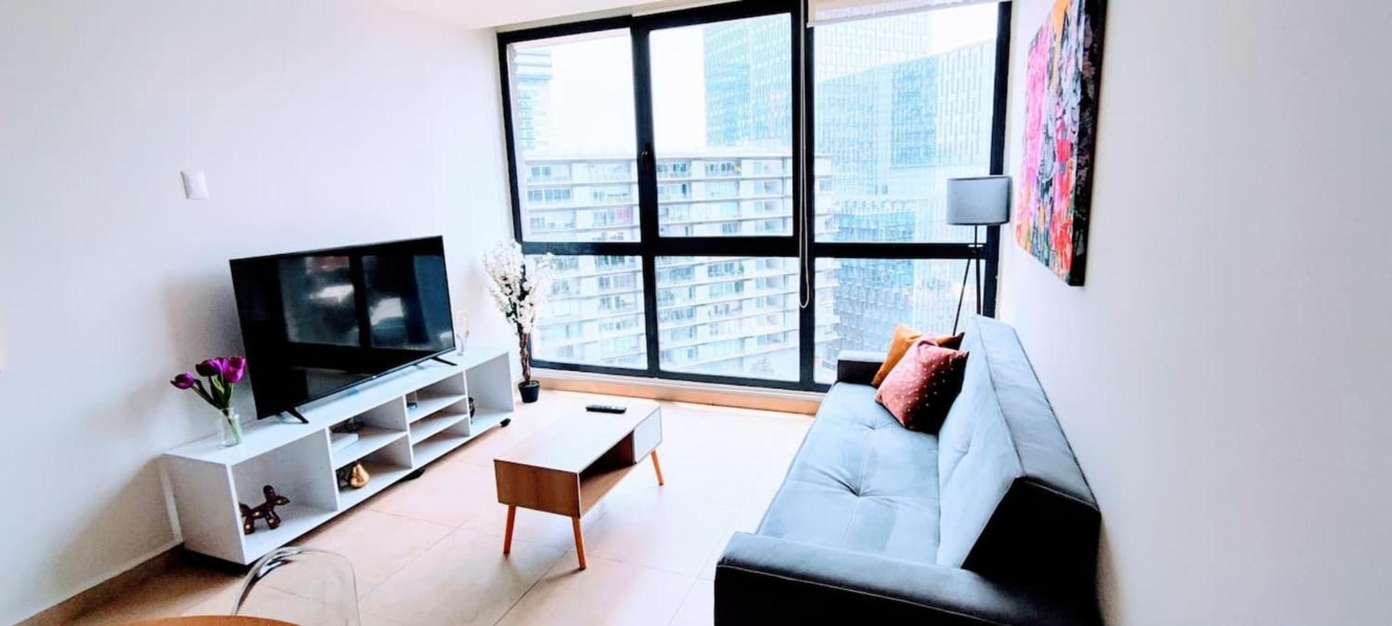 Apartment Stylish High-rise Ks Bed, Pool!